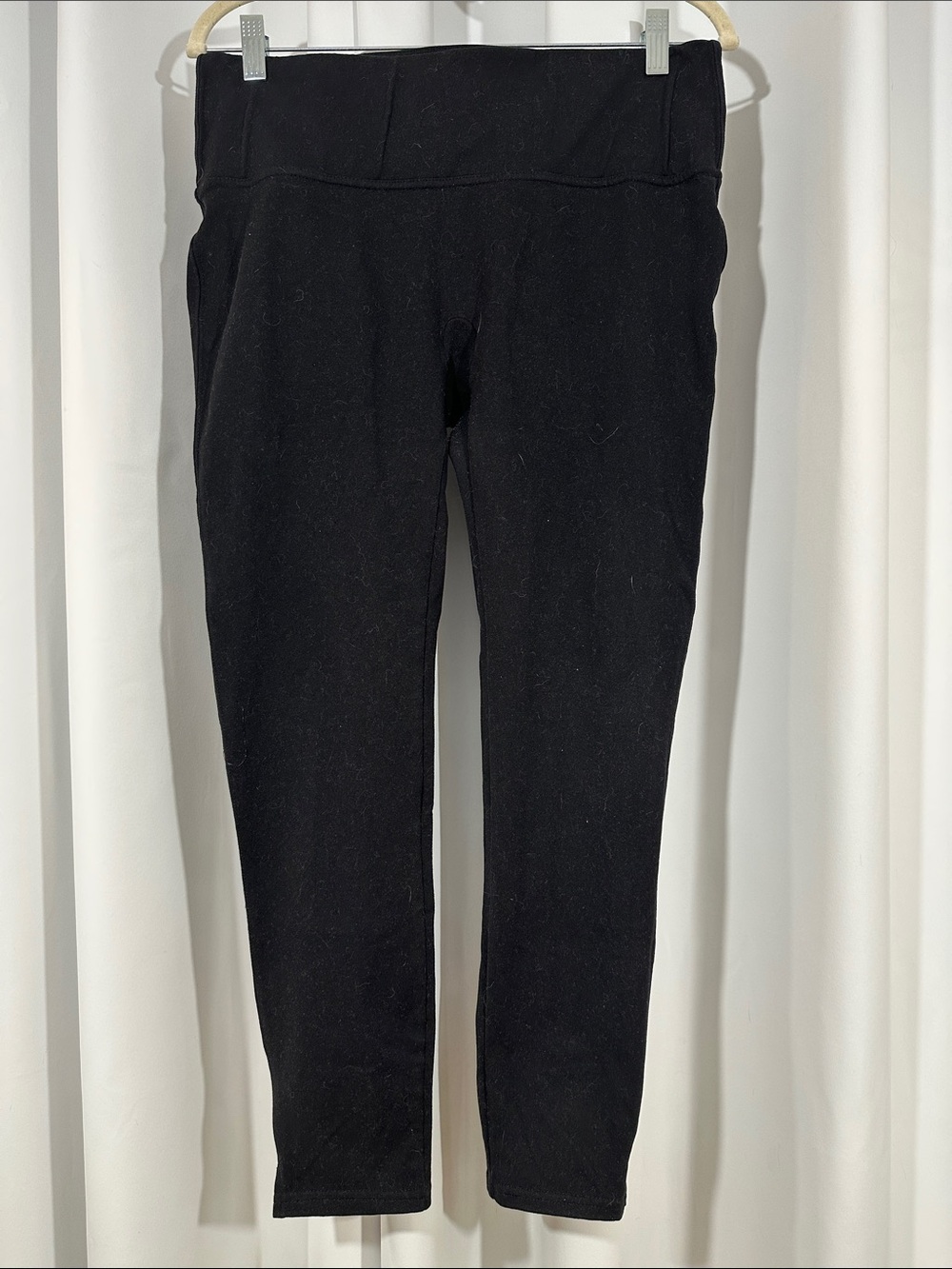 Spanx Black Cropped Leggings Size XL Shaping Stretch Activewear Pants